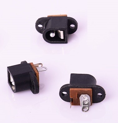 جک آداپتور مادگی پانلی