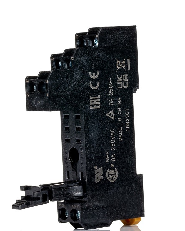 سوکت رله ریلی P2RFZ-08-E