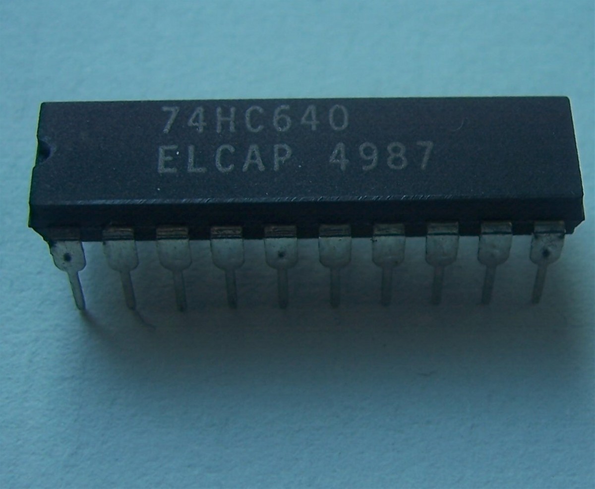 74HC640 - DIP
