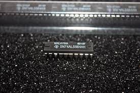 74ALS564 - DIP